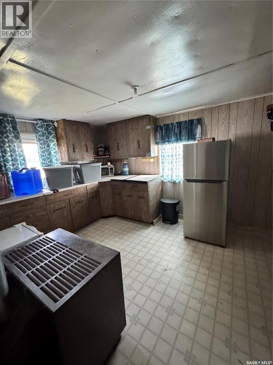 206 Main STREET, Jansen, Saskatchewan, S0K2B0, Jansen, Saskatchewan — photo 3 of 5