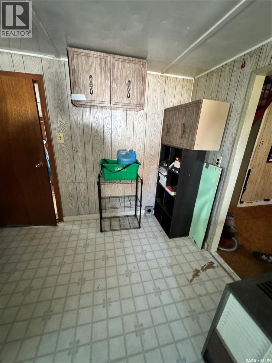 206 Main STREET, Jansen, Saskatchewan, S0K2B0, Jansen, Saskatchewan — photo 4 of 5