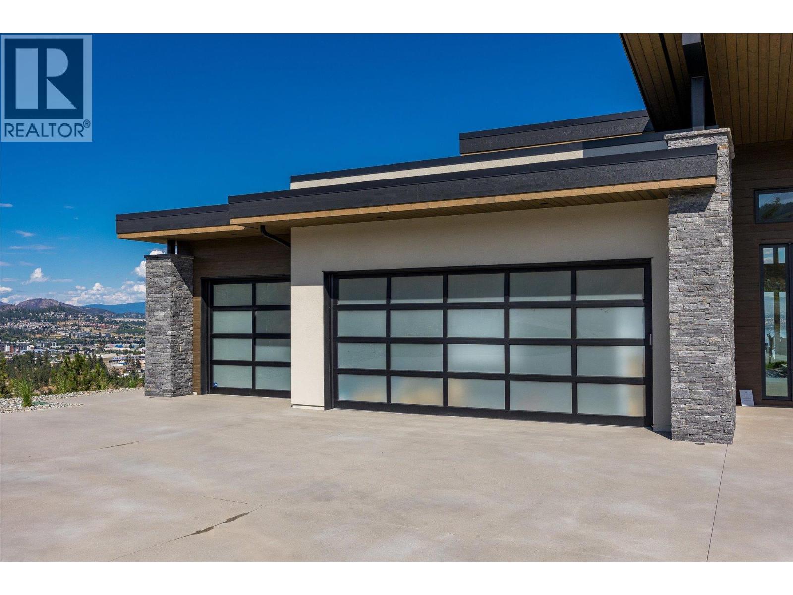  4011 Sunstone Street, West Kelowna