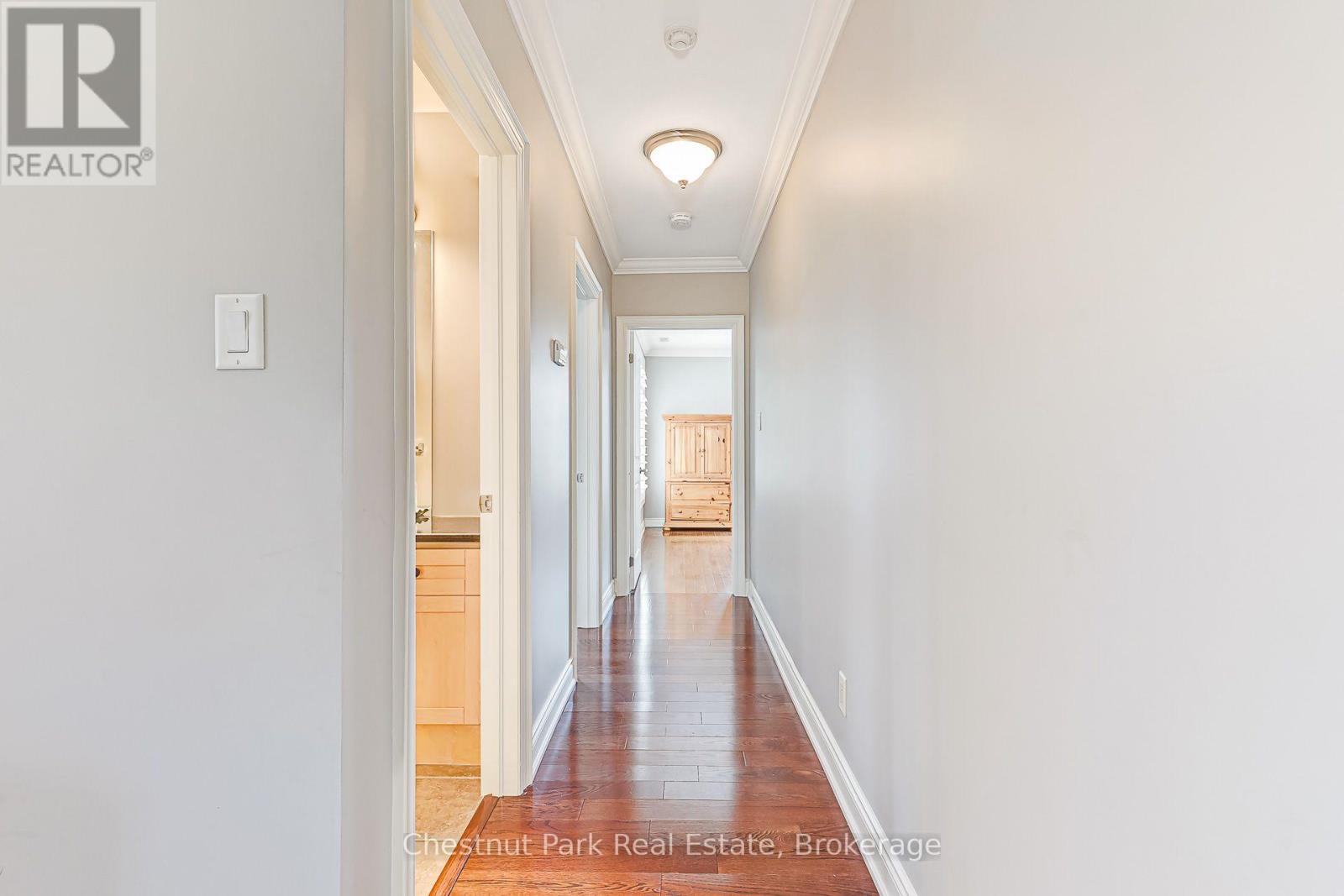 #208 27 BEAVER STREET - 27