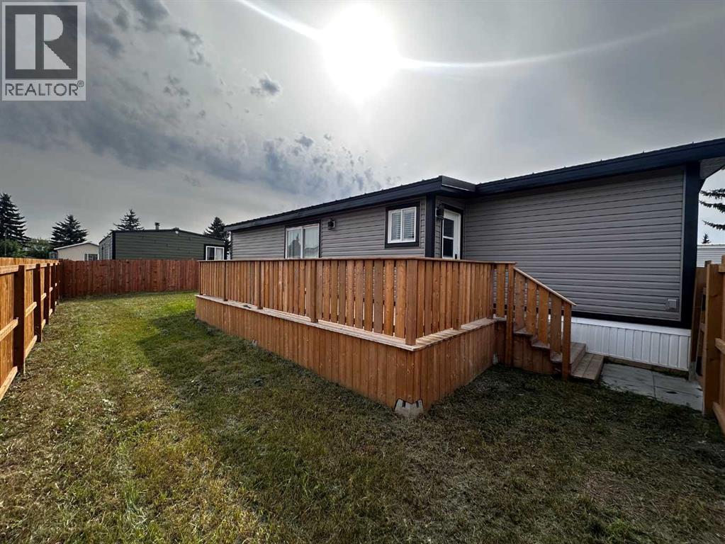 Listing photo – 200, 5344 76 Street, Red Deer