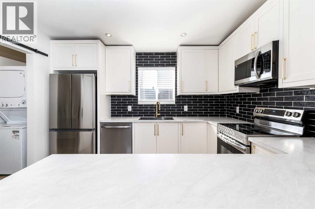Listing photo – 200, 5344 76 Street, Red Deer