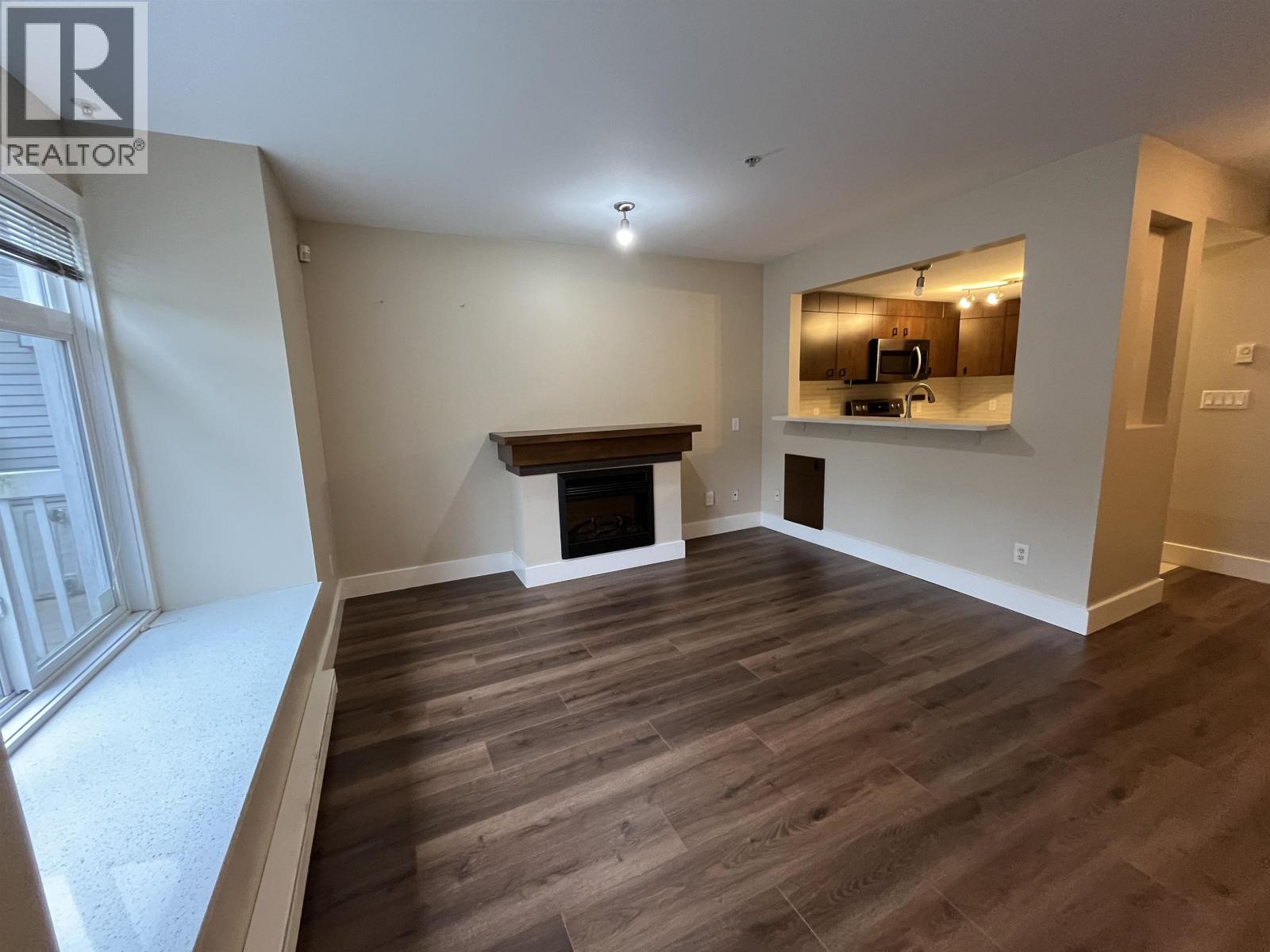 48 7428 SOUTHWYNDE AVENUE, Burnaby - Image 1