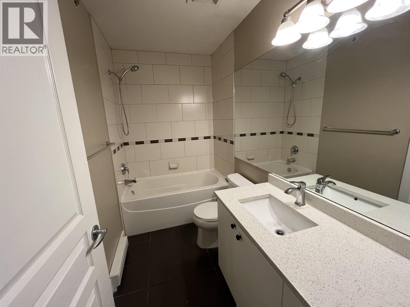 48 7428 SOUTHWYNDE AVENUE, Burnaby - Image 1