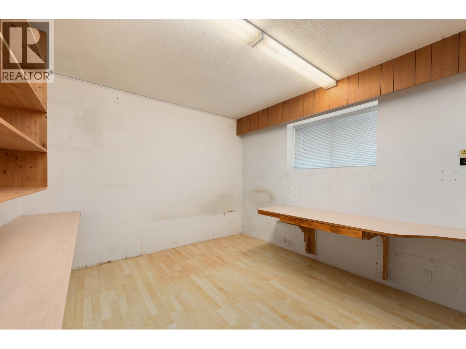 4561 MANOR STREET, Vancouver