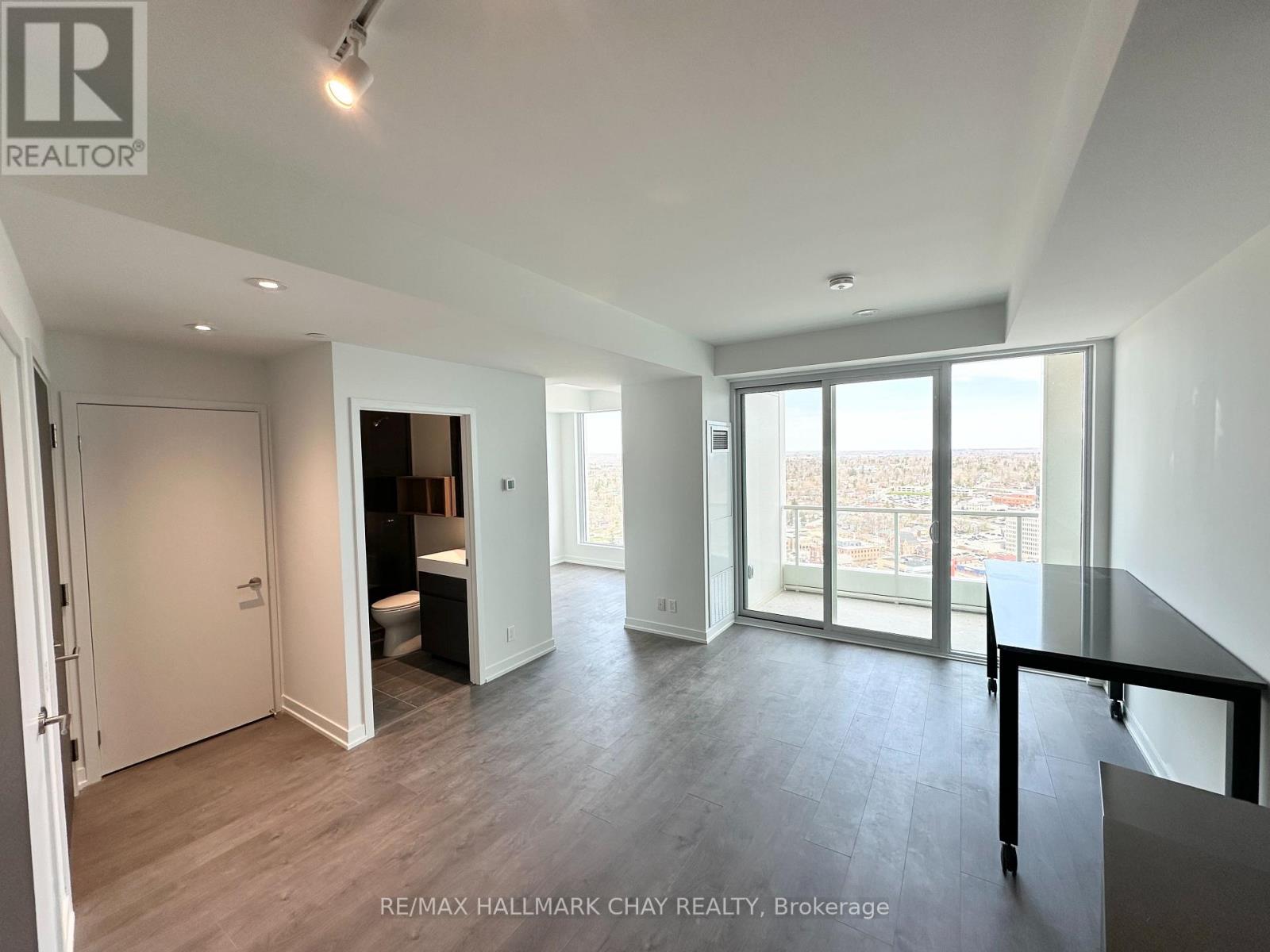 #3005 39 Mary Street, Barrie (City Centre), Ontario, L4N1S9, Barrie (City Centre), Ontario — photo 3 of 5