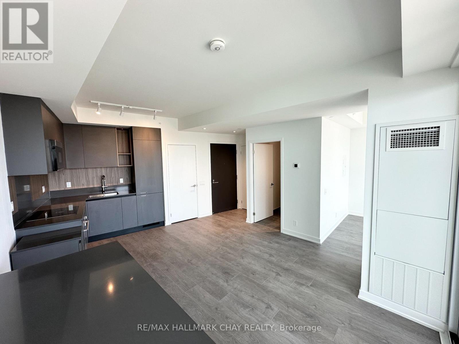 #3005 39 Mary Street, Barrie (City Centre), Ontario, L4N1S9, Barrie (City Centre), Ontario — photo 4 of 5