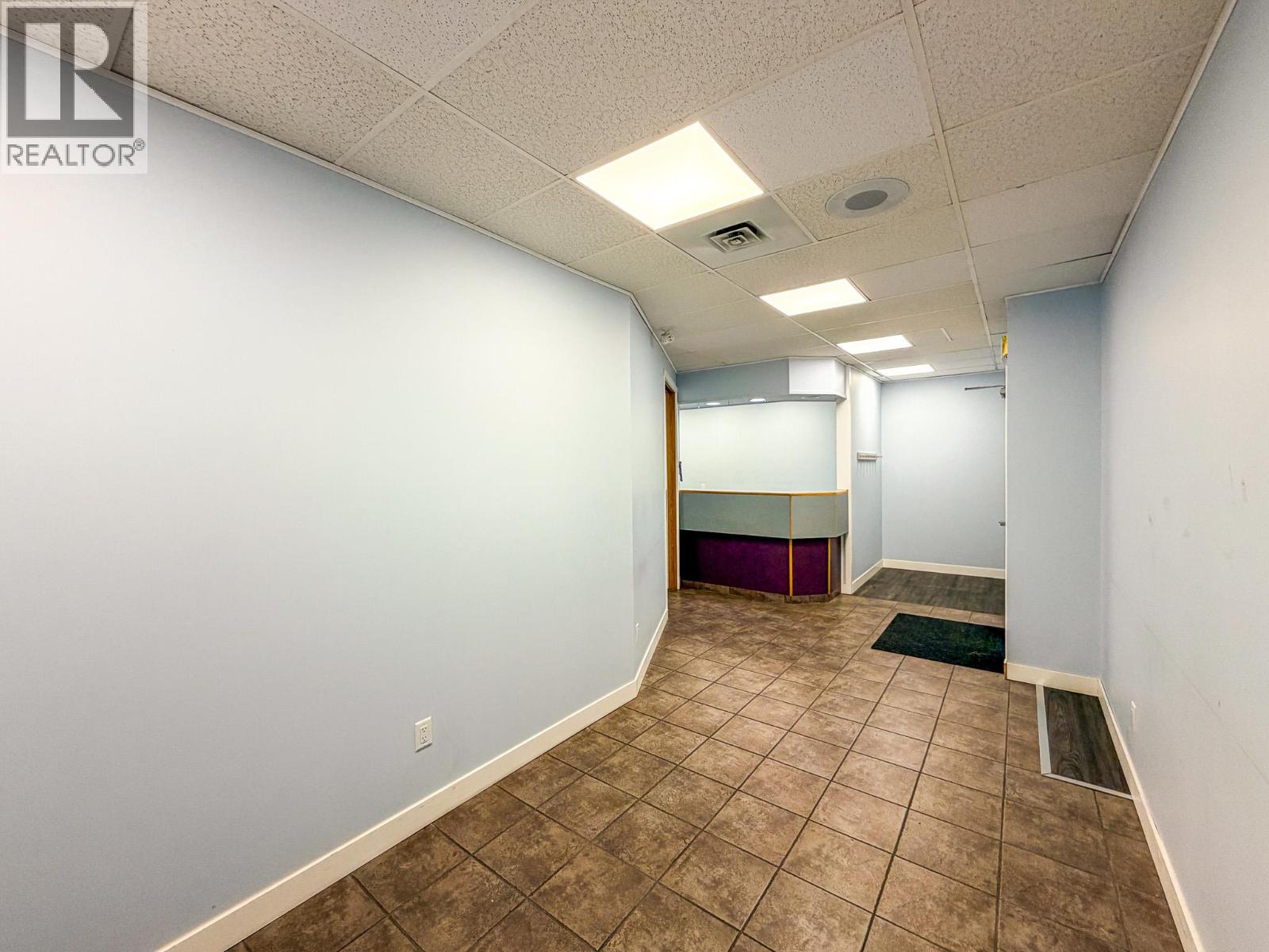 209 1890 Cooper Road, Kelowna
