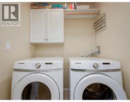 2087 James White Blvd, Sidney, BC V8L4G5 Photo 19