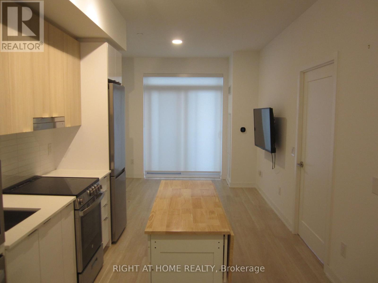 #618 5105 Hurontario Street, Mississauga (Hurontario), Ontario, L4Z0C9, Mississauga (Hurontario), Ontario — photo 3 of 5