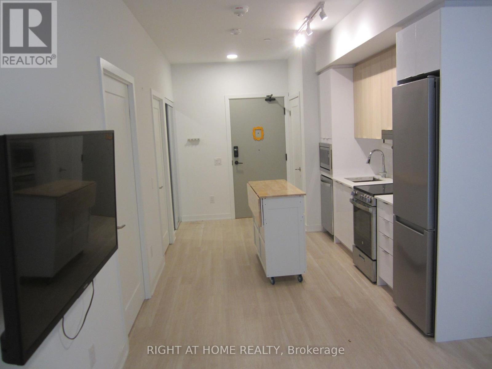 #618 5105 Hurontario Street, Mississauga (Hurontario), Ontario, L4Z0C9, Mississauga (Hurontario), Ontario — photo 4 of 5