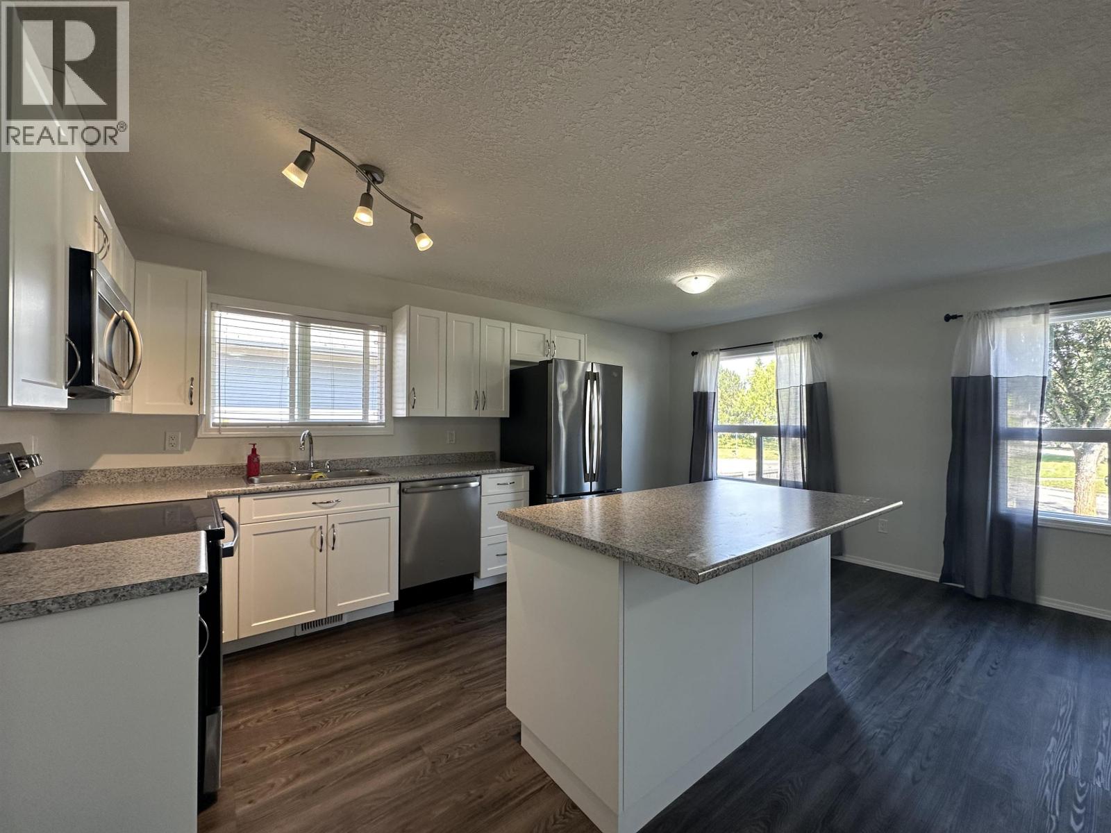 4389 1ST AVENUE, Prince George