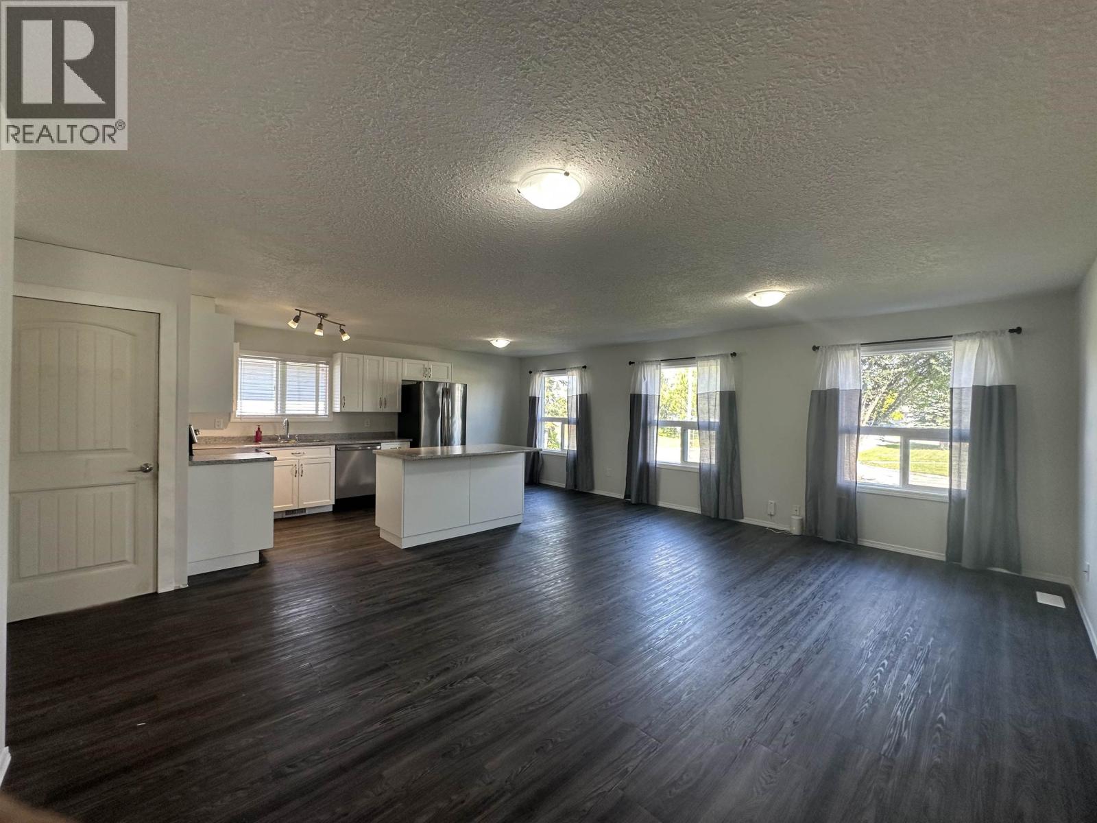 4389 1ST AVENUE, Prince George