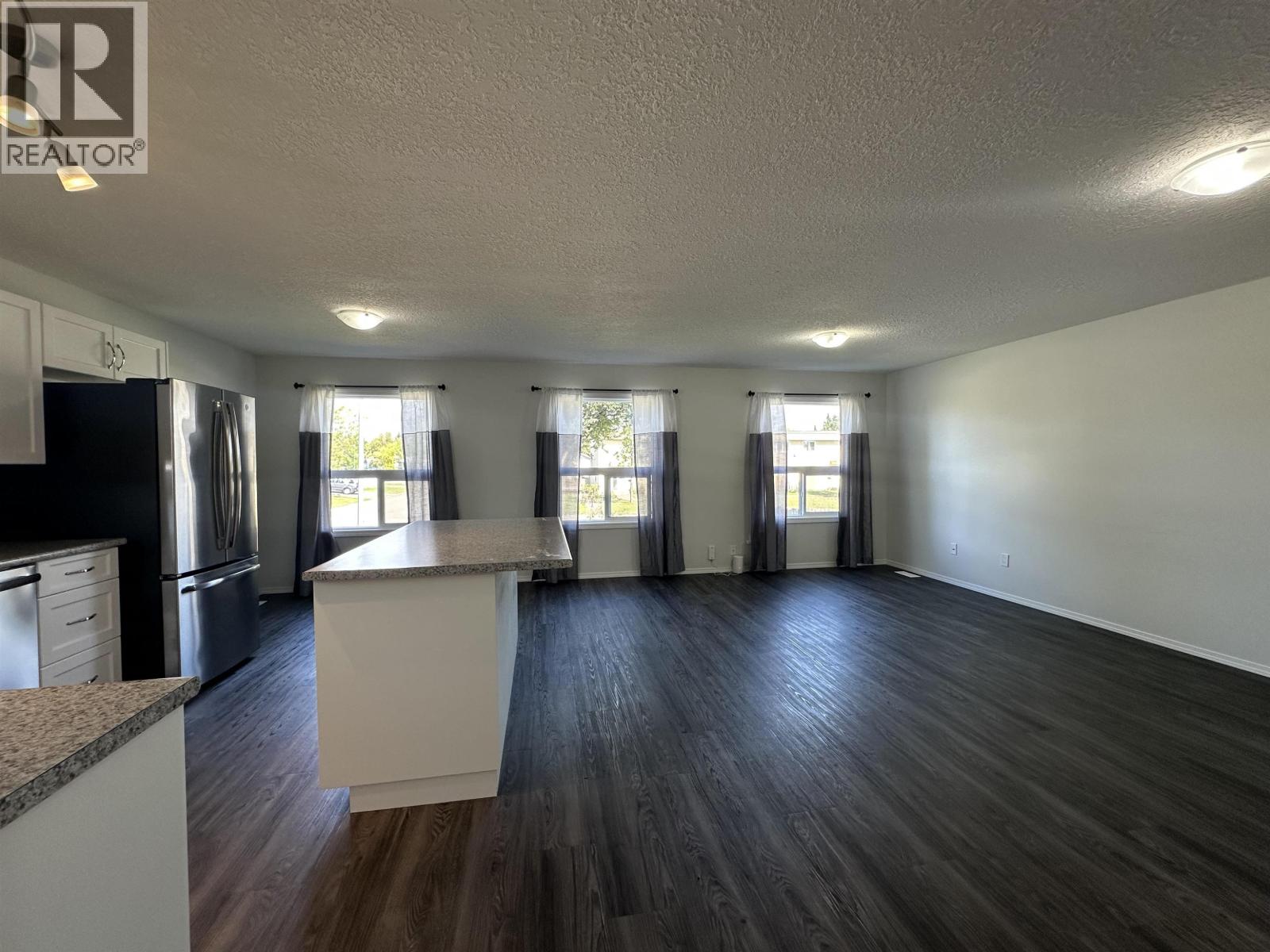 4389 1ST AVENUE - 8