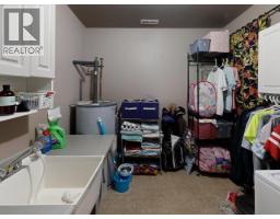 3980 Westview Ave, Powell River, BC V8A5V3 Photo 23