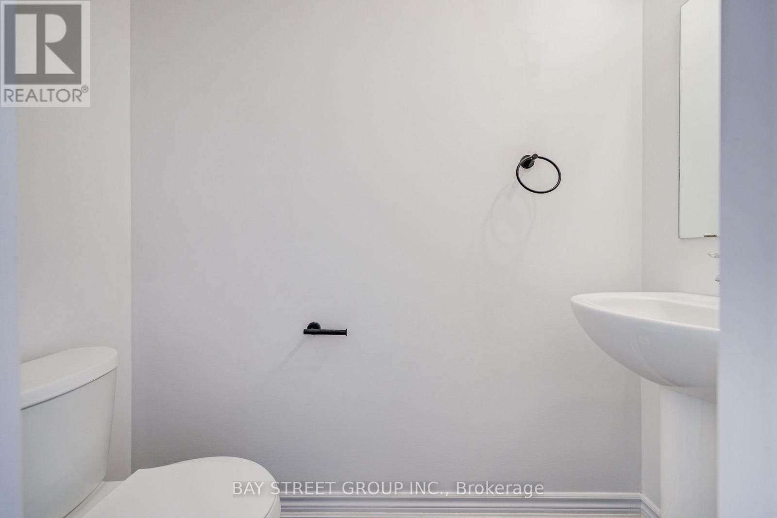 10 ELSEGOOD DRIVE - 21