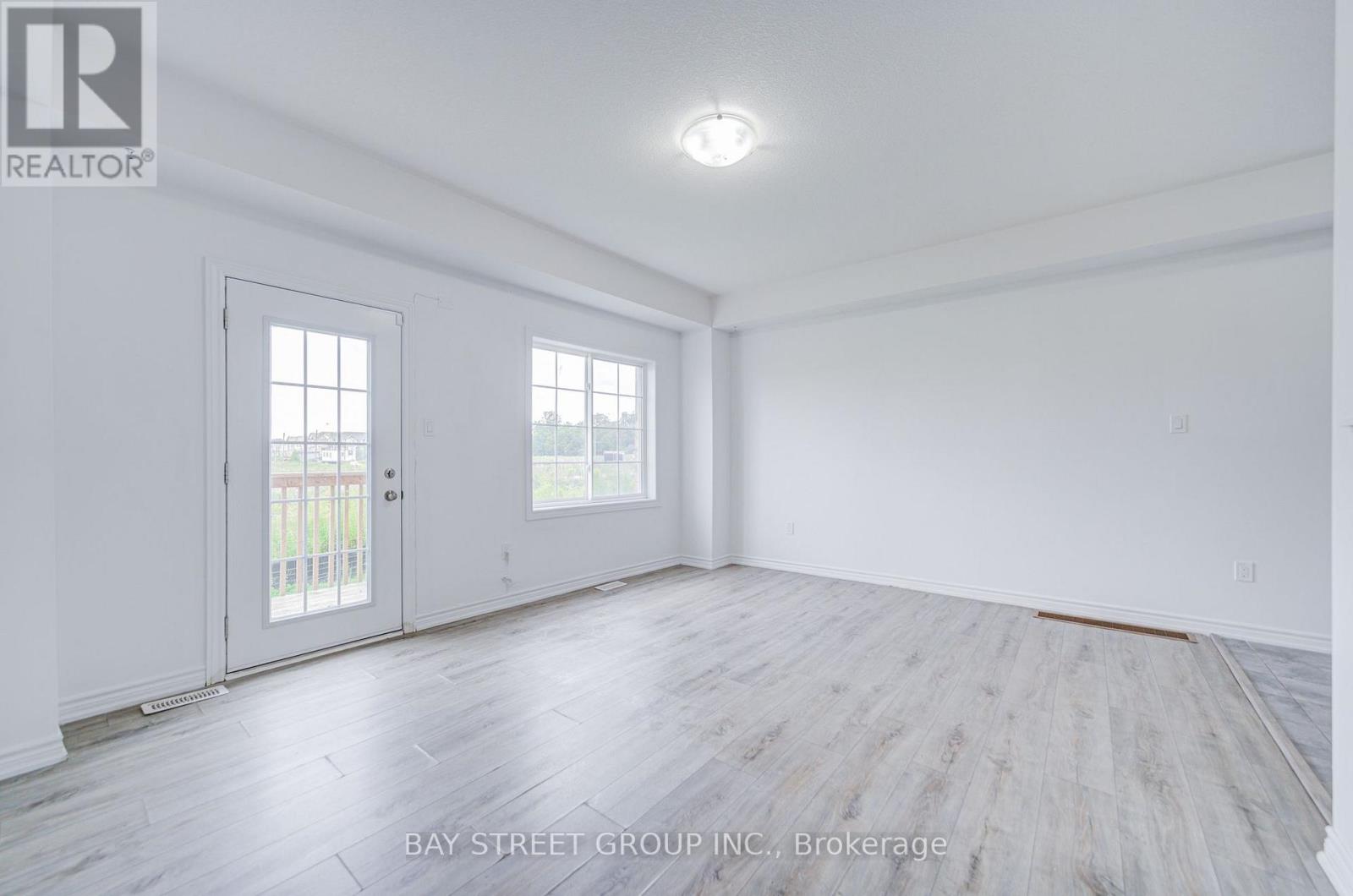 10 ELSEGOOD DRIVE - 20