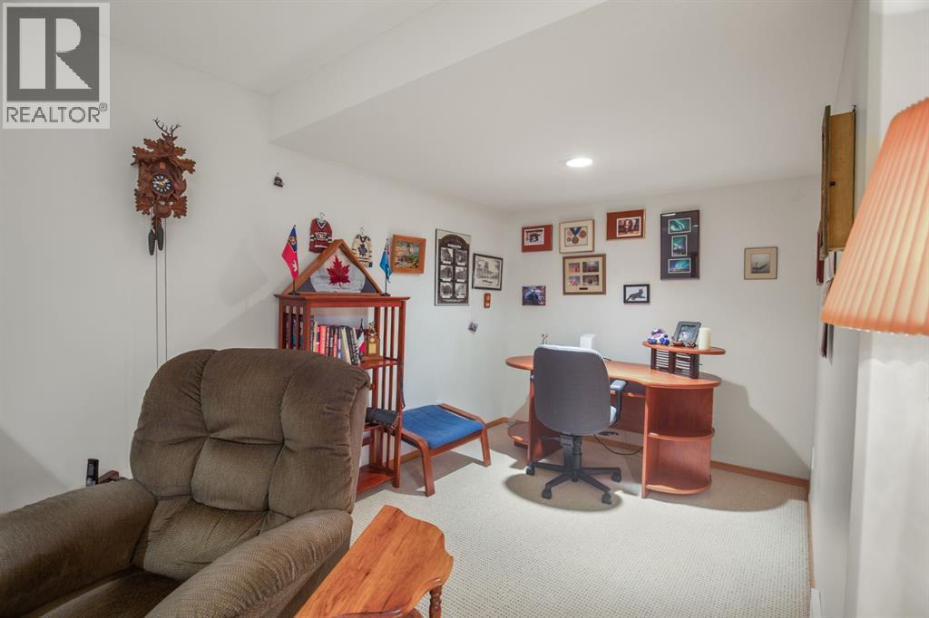 Listing photo – 73 Darling Crescent, Red Deer