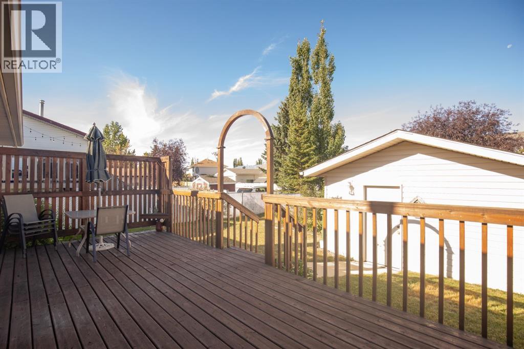 Listing photo – 73 Darling Crescent, Red Deer
