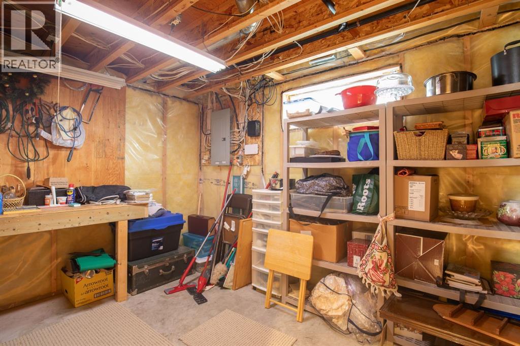 Listing photo – 73 Darling Crescent, Red Deer