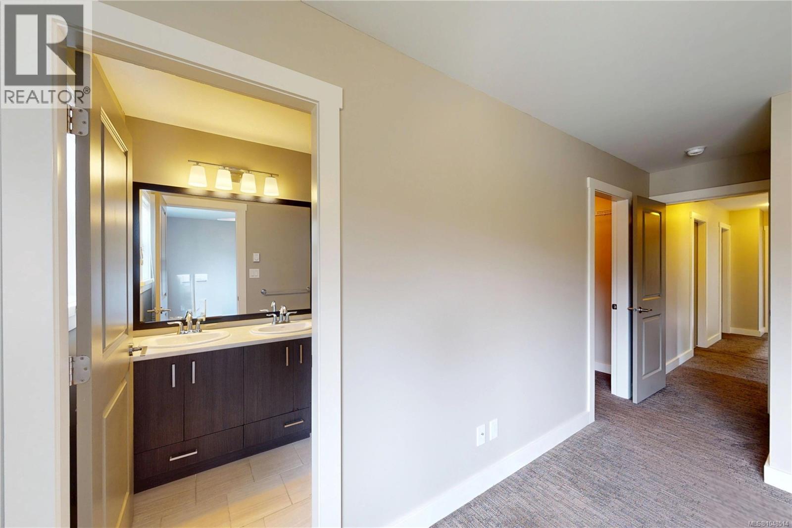 3028 Urban Creek Way - 30
