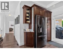 Kitchen - 8723 Badger Drive, Kamloops, BC V2C0B2 Photo 14