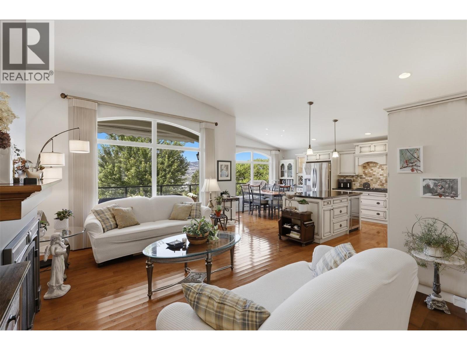 788 Rosewood Crescent - 9