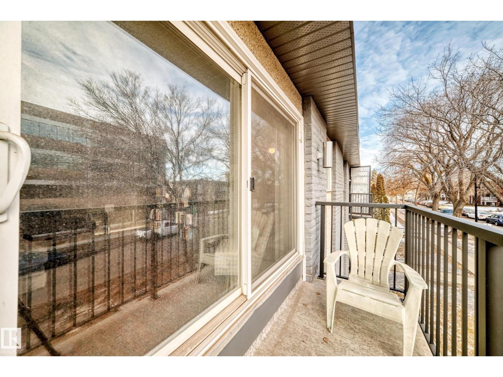 #302 10606 123 ST NW - 19