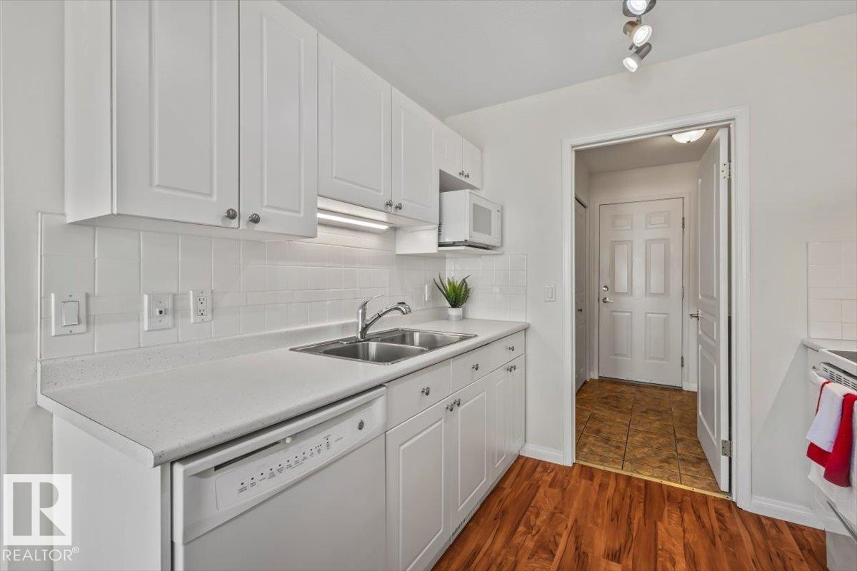 #92 13320 124 ST NW - 12