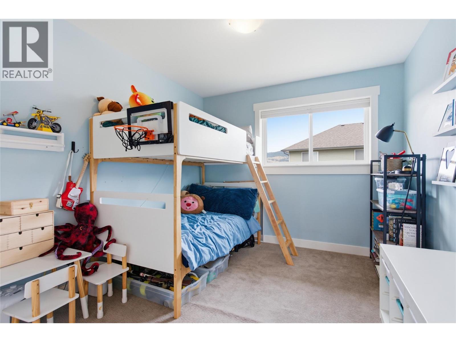 1551 Cowan Way - 28