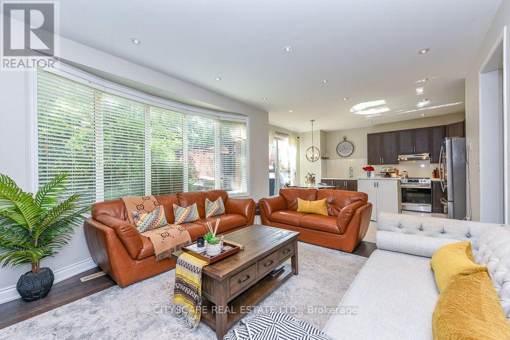 879 BENNETT BOULEVARD - 16