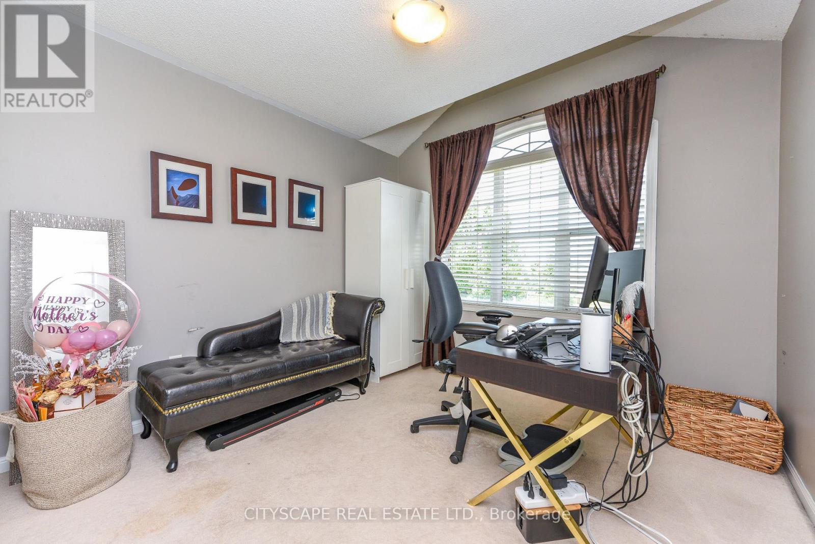 879 BENNETT BOULEVARD - 20