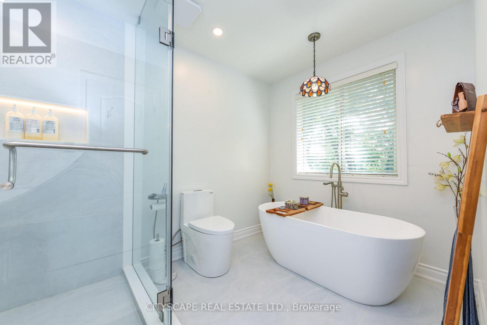 879 BENNETT BOULEVARD - 27