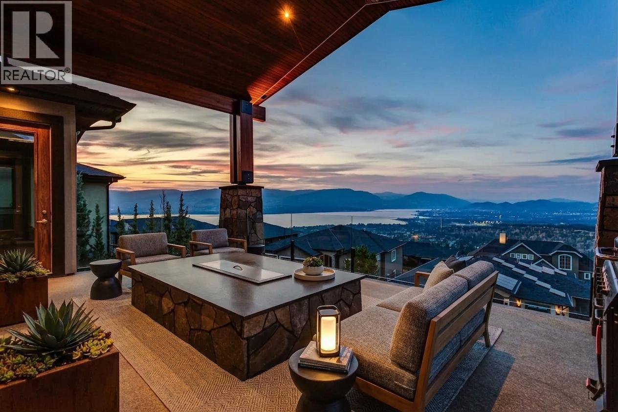 1002 Hewetson Avenue, Kelowna