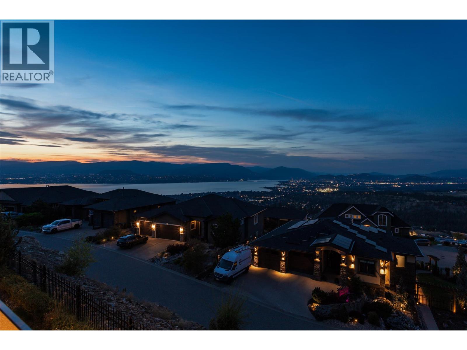 1002 Hewetson Avenue, Kelowna