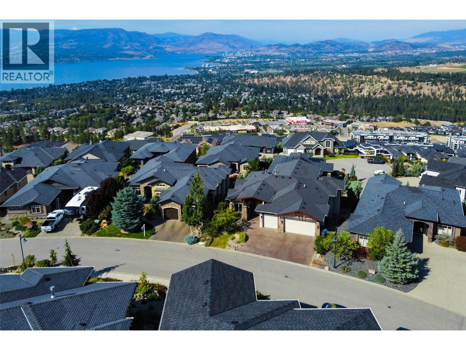 1002 Hewetson Avenue, Kelowna