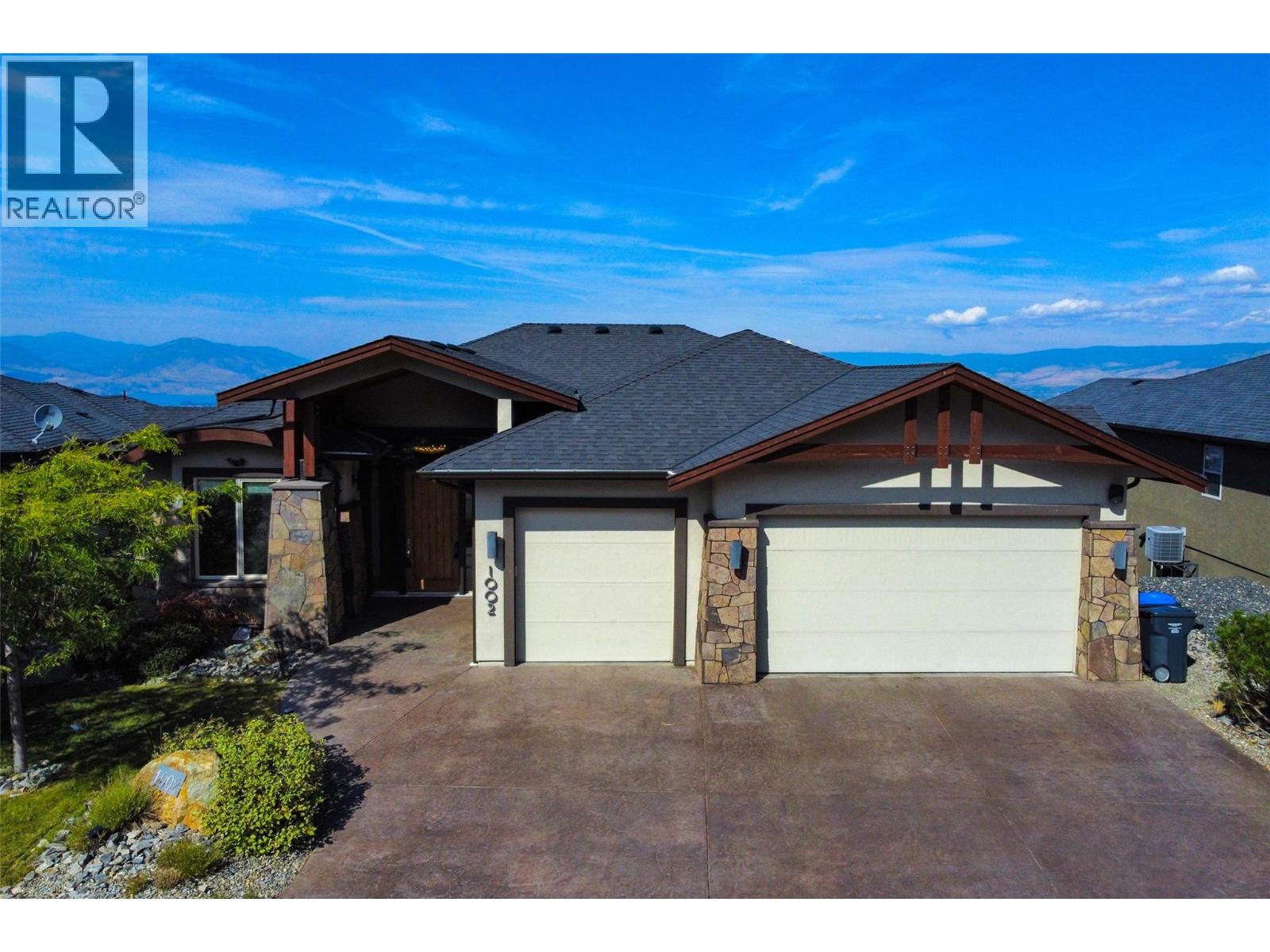 1002 Hewetson Avenue, Kelowna