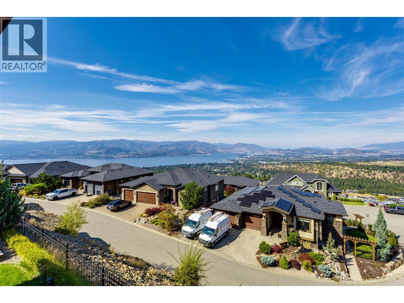 1002 Hewetson Avenue, Kelowna