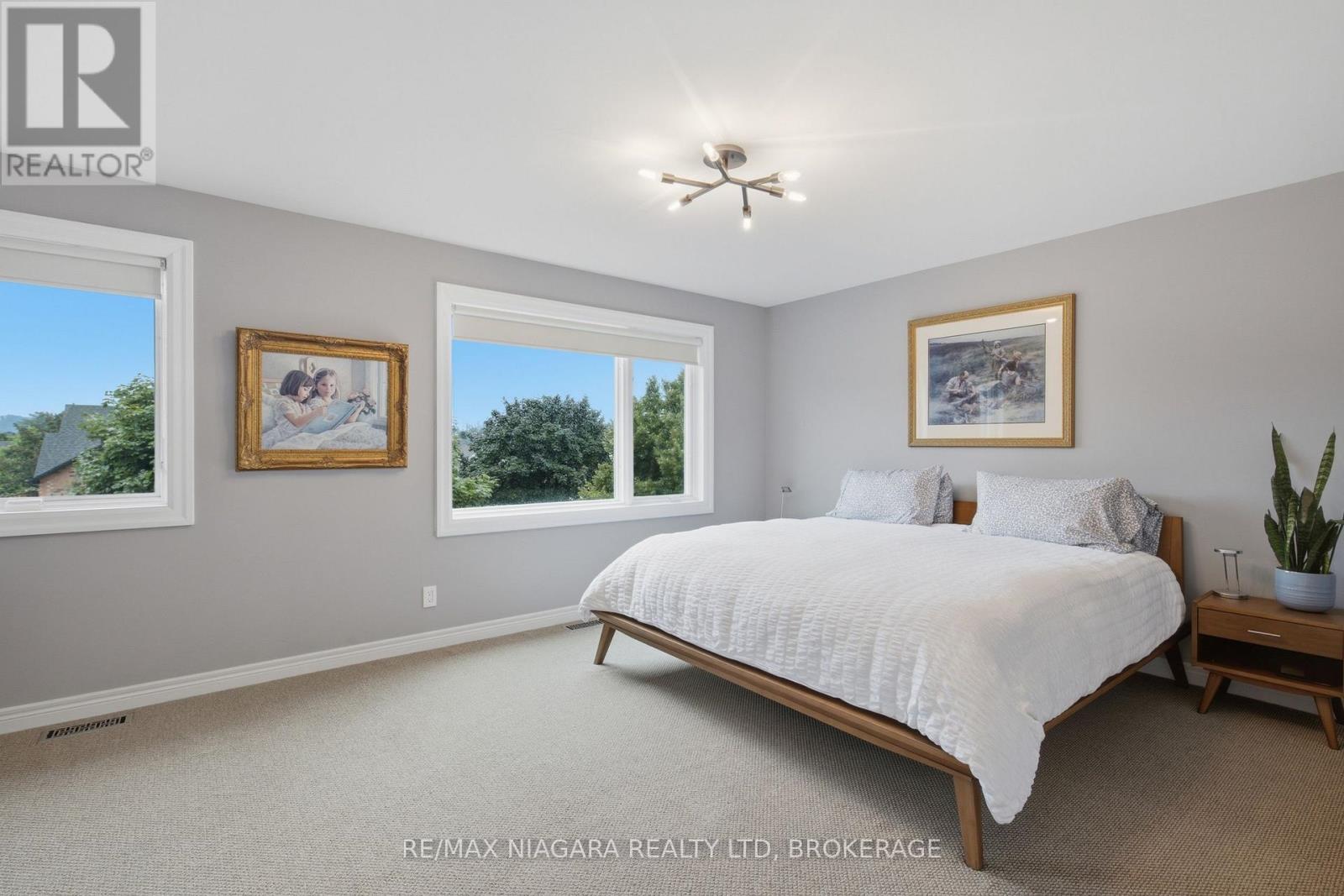 15 COZOCAR CRESCENT - Image 4