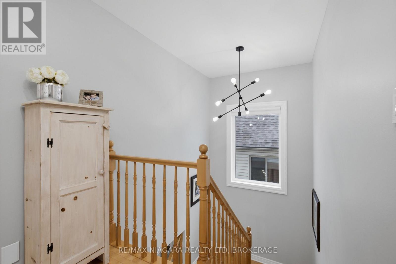 15 COZOCAR CRESCENT - 3