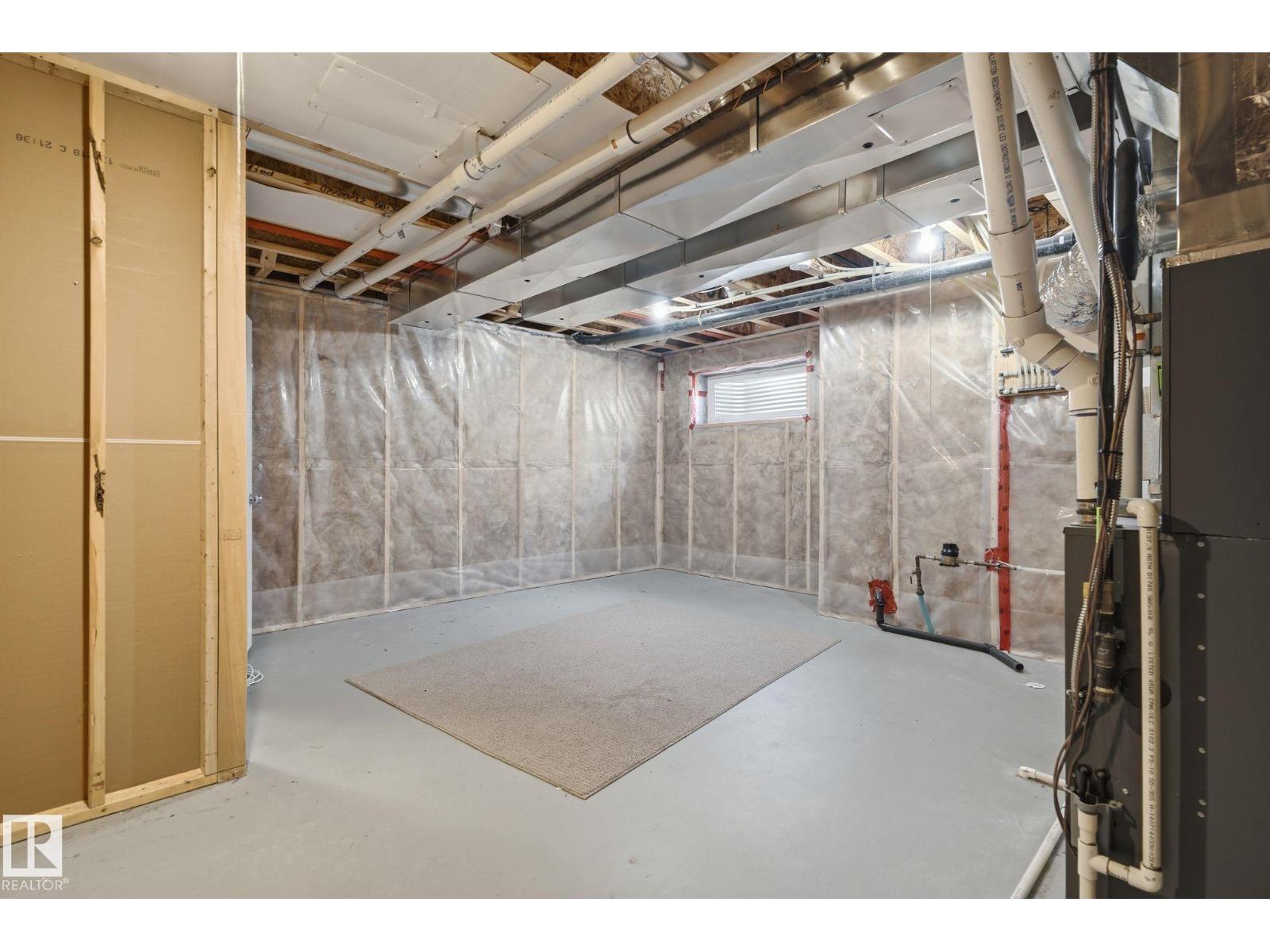 16822 52 ST NW - 27