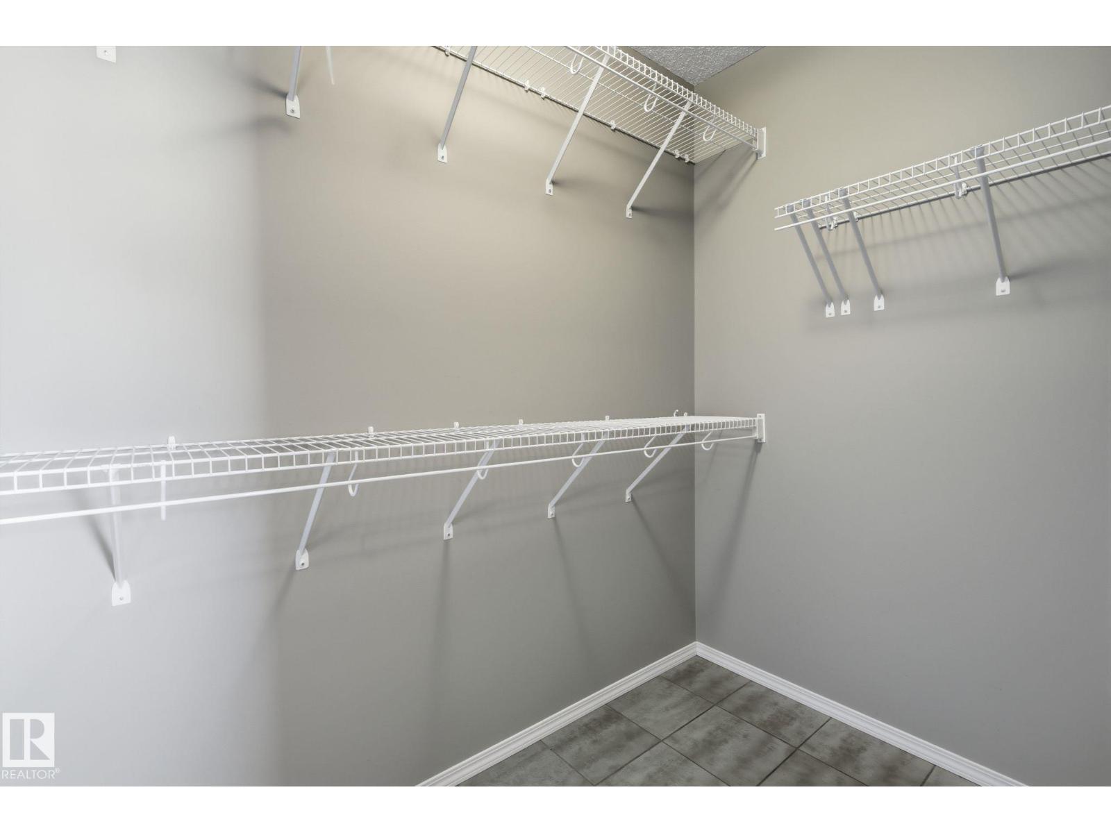 16822 52 ST NW - 22