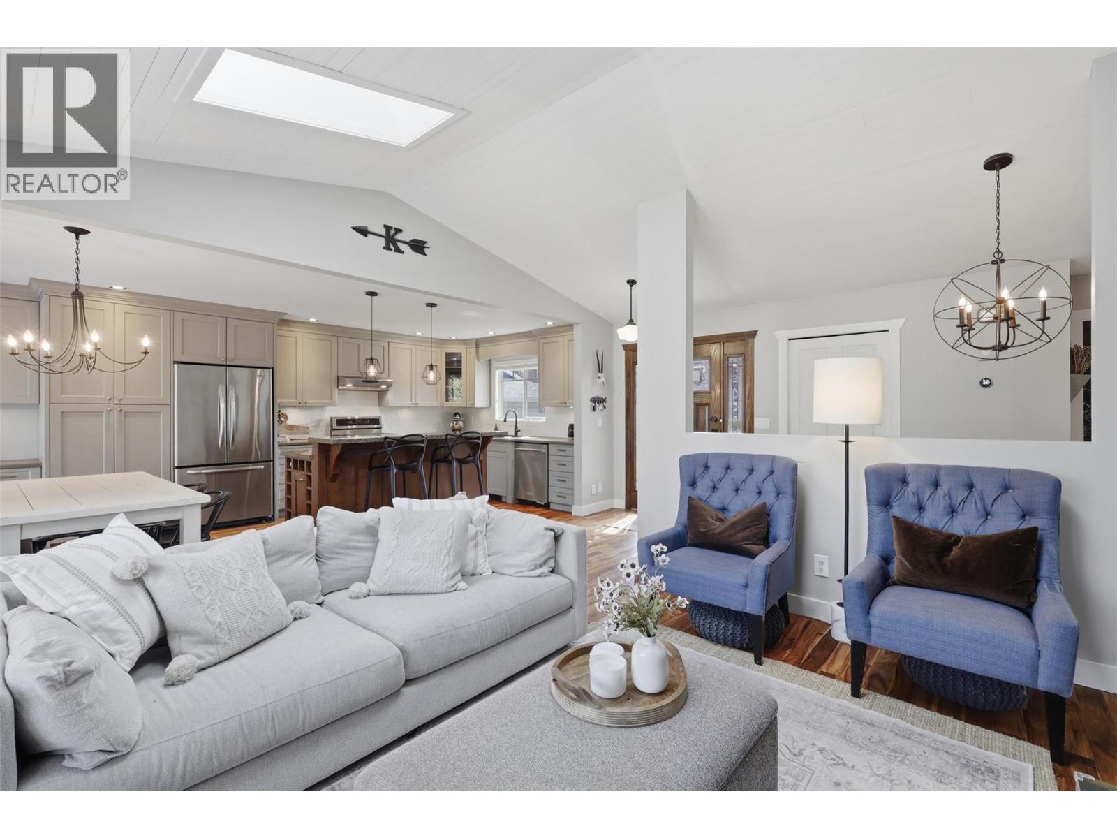 636 BRAEMAR Drive - Image 8