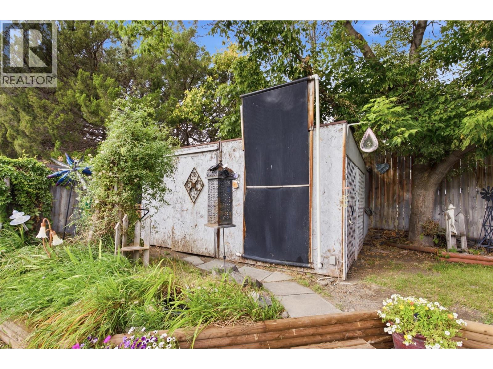 2463 Reid Avenue, Merritt