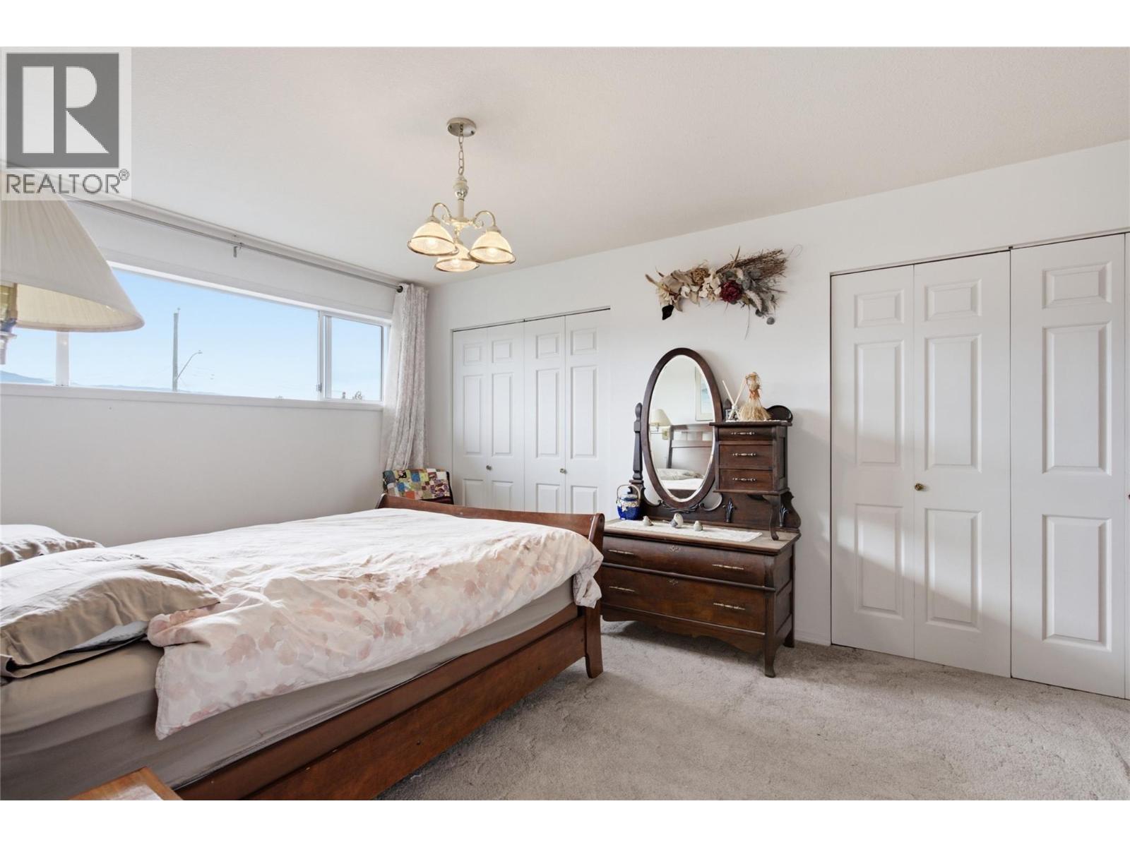 2463 Reid Avenue, Merritt