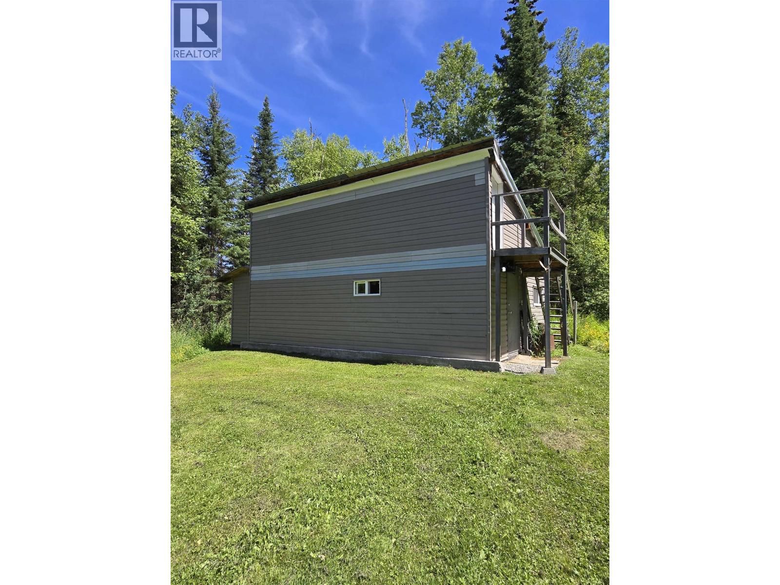 2261 EAGLE CREEK ROAD - 30