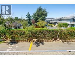 17 478 Culduthel Rd, Saanich, BC V8Z1G1 Photo 23