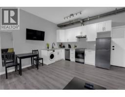 928 Mesher Pl, Esquimalt, BC V9A6Z1 Photo 24
