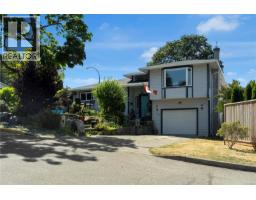 928 Mesher Pl, Esquimalt, BC V9A6Z1 Photo 30