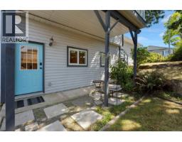 928 Mesher Pl, Esquimalt, BC V9A6Z1 Photo 33